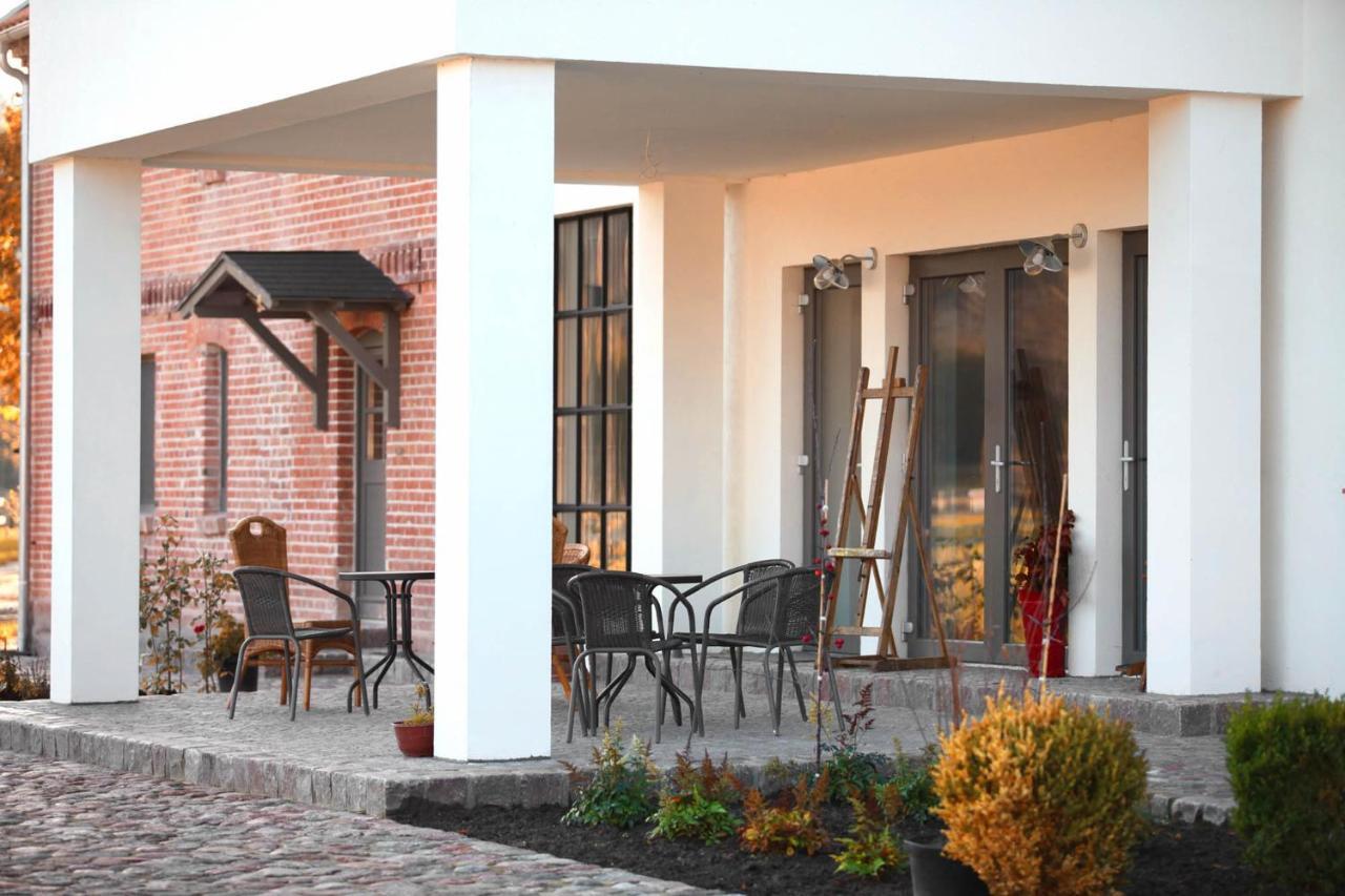 Stajnia Lipnik Apartments Kadyny Exterior photo